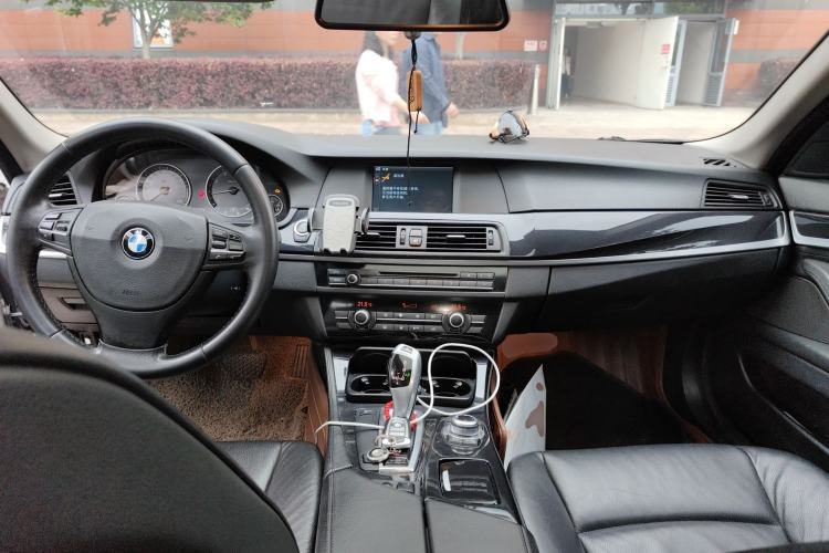 Used BMW 5 Series 2012 520Li Elegant Edition Center Console