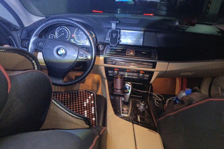 Used BMW 5 Series 2012 523Li Leading Model Center Console