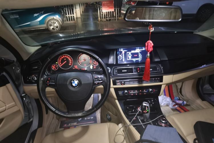Used BMW 5 Series 2012 520Li Elegant Edition Center Console