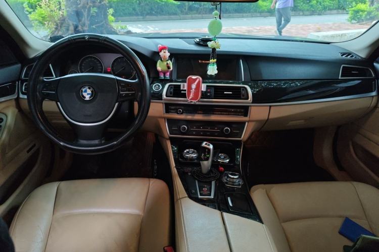 Used BMW 5 Series 2012 520Li Elegant Edition Center Console