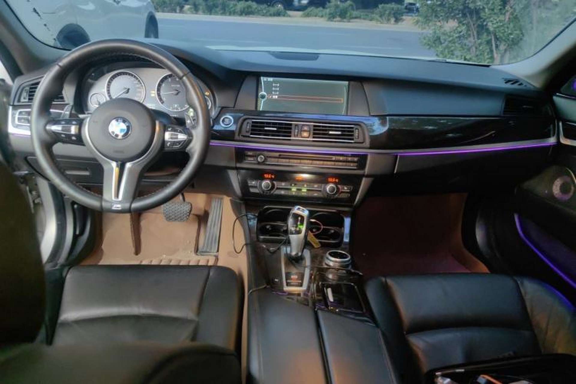 Used BMW 5 Series 2012 523Li Luxury Model Center Console