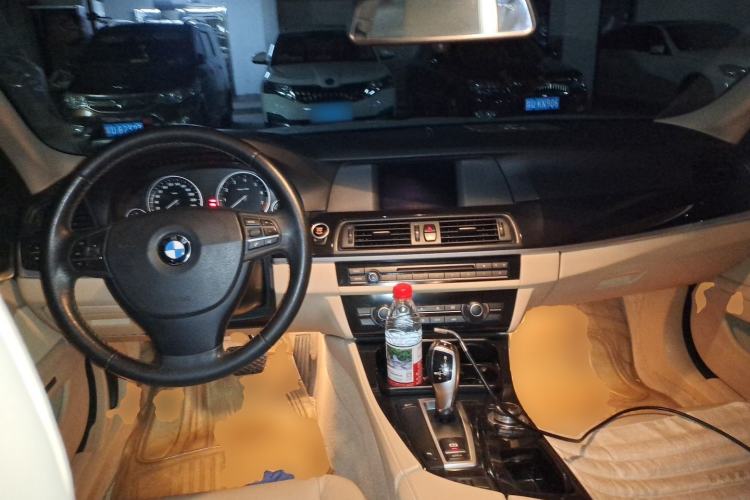Used BMW 5 Series 2012 520Li Elegant Edition Center Console