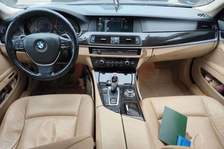 Used BMW 5 Series 2012 535Li Leading Model Center Console