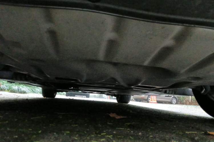 Used BMW 5 Series 2012 530i Sport Touring Chassis Front