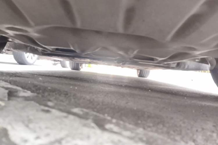 Used BMW 5 Series 2012 535Li Leading Model Chassis Front
