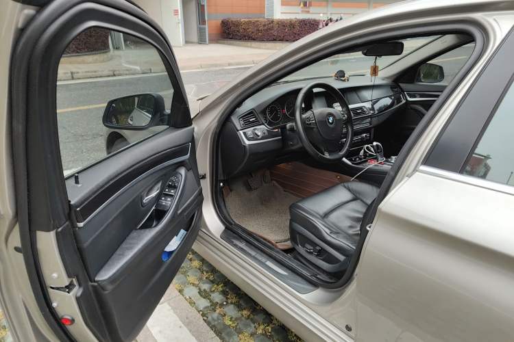 Used BMW 5 Series 2012 520Li Elegant Edition Driver Seat