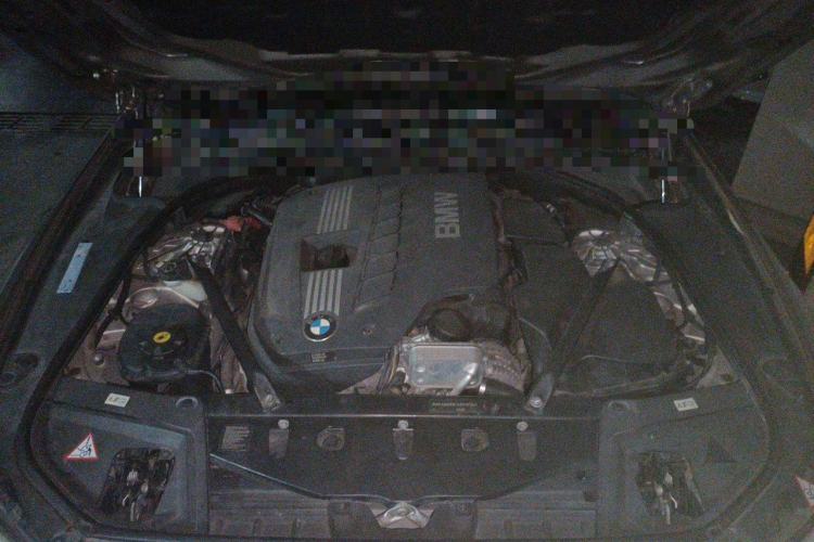 Used BMW 5 Series 2012 523Li Leading Model Engine Bay