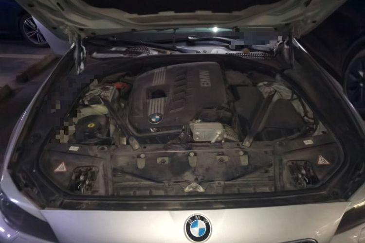 Used BMW 5 Series 2012 520Li Elegant Edition Engine Bay
