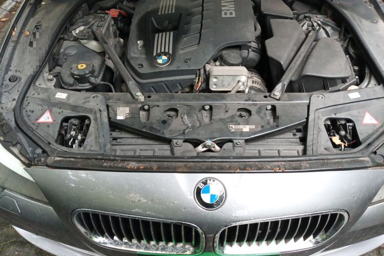 Used BMW 5 Series 2012 530i Sport Touring Engine Bay