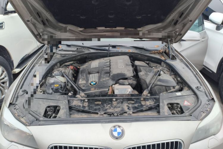 Used BMW 5 Series 2012 520Li Elegant Edition Engine Bay