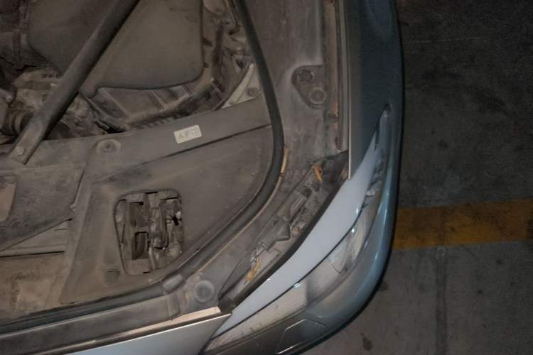Used BMW 5 Series 2012 530Li Leading Model Engine Bay Left