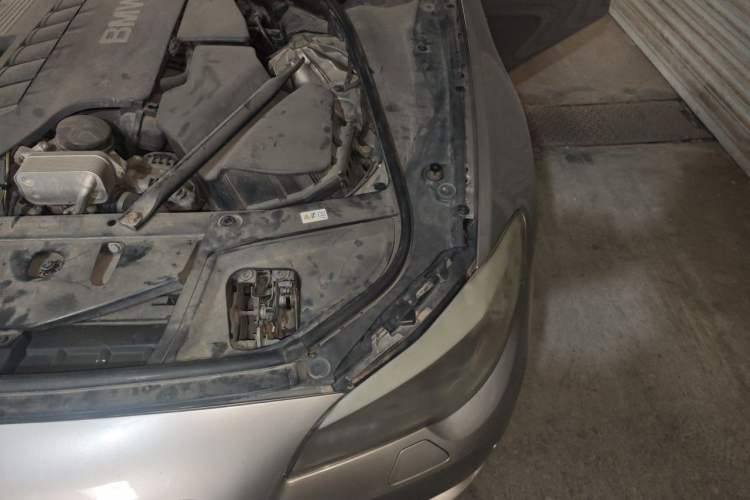 Used BMW 5 Series 2012 523Li Leading Model Engine Bay Left