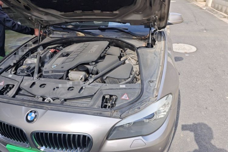 Used BMW 5 Series 2012 523Li Luxury Model Engine Bay Left