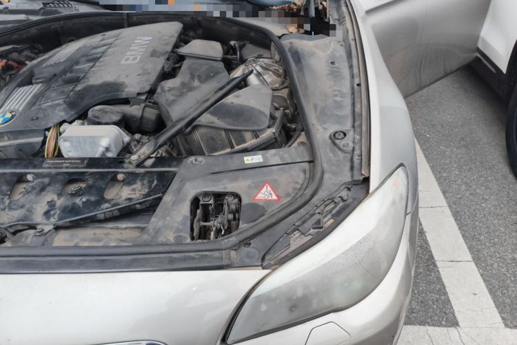 Used BMW 5 Series 2012 520Li Elegant Edition Engine Bay Left