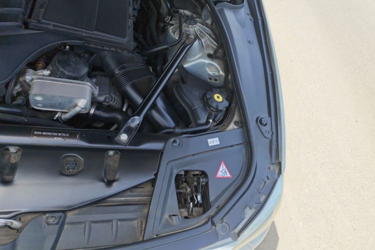 Used BMW 5 Series 2012 535Li Leading Model Engine Bay Left