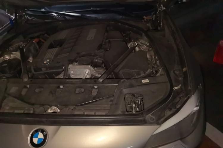 Used BMW 5 Series 2012 523Li Luxury Model Engine Bay Left
