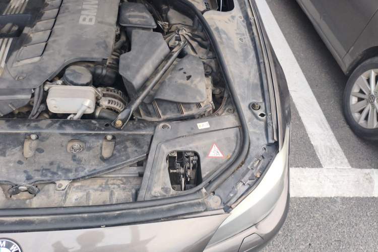 Used BMW 5 Series 2012 523Li Luxury Model Engine Bay Left