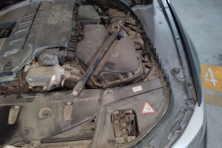 Used BMW 5 Series 2012 523Li Luxury Model Engine Bay Left