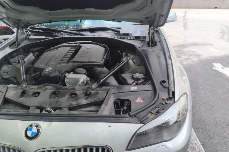 Used BMW 5 Series 2012 535Li Leading Model Engine Bay Left