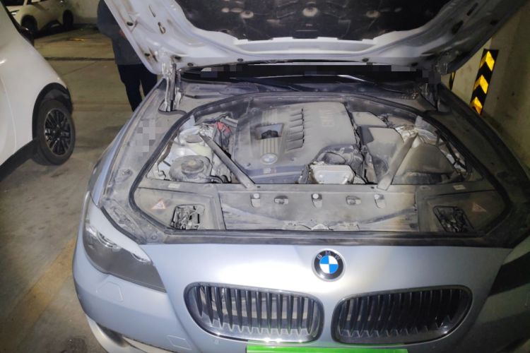 Used BMW 5 Series 2012 530Li Leading Model Engine Bay Right