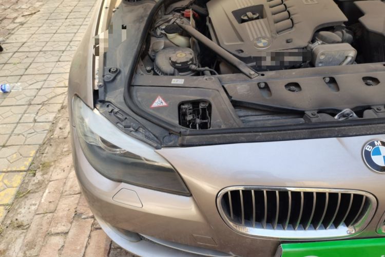Used BMW 5 Series 2012 520Li Elegant Edition Engine Bay Right