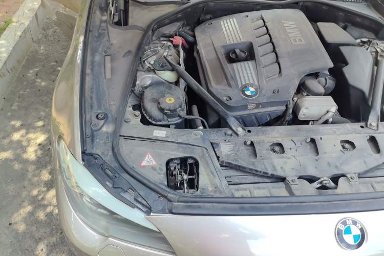 Used BMW 5 Series 2012 523Li Luxury Model Engine Bay Right