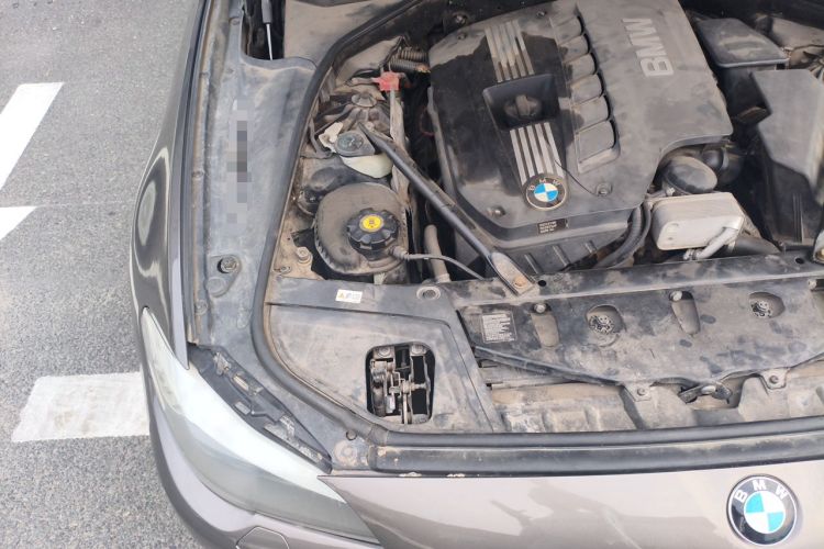 Used BMW 5 Series 2012 523Li Luxury Model Engine Bay Right