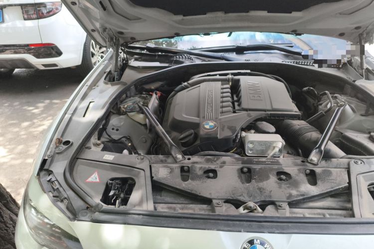 Used BMW 5 Series 2012 535Li Leading Model Engine Bay Right