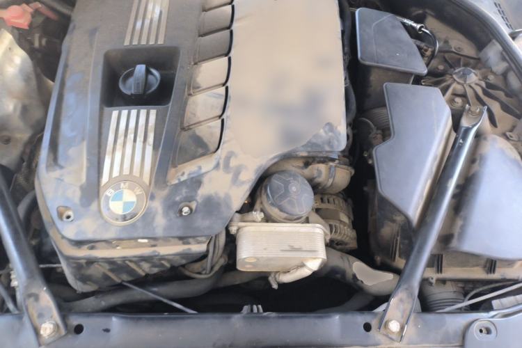 Used BMW 5 Series 2012 523Li Leading Model Engine Bay