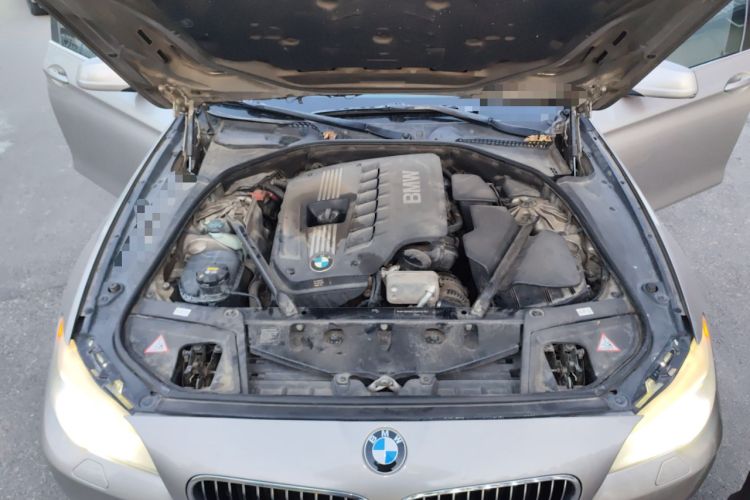 Used BMW 5 Series 2012 523Li Luxury Model Engine Bay
