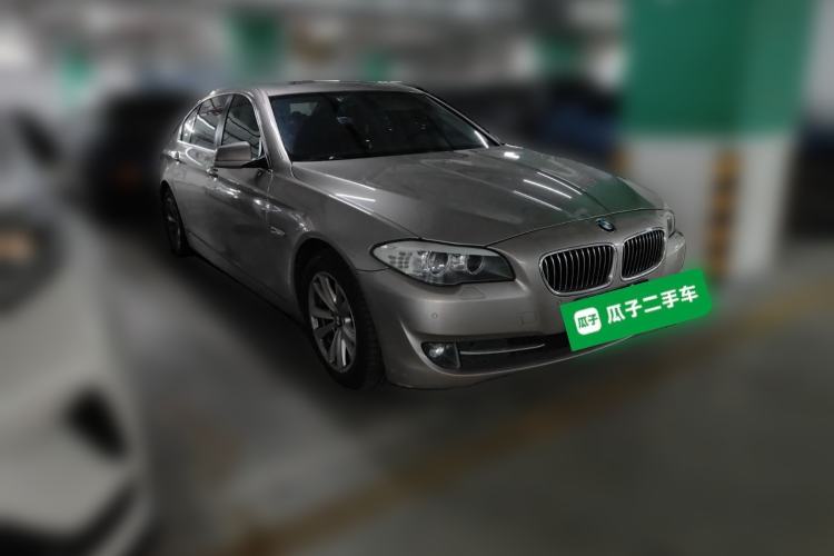 Used BMW 5 Series 2012 520Li Elegant Edition Front Right 45 Deg