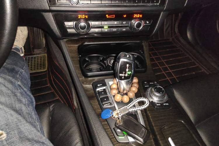 Used BMW 5 Series 2012 530Li Leading Model Gear Lever