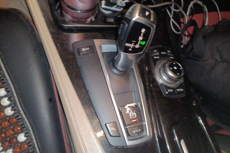 Used BMW 5 Series 2012 523Li Leading Model Gear Lever