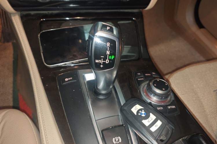 Used BMW 5 Series 2012 523Li Leading Model Gear Lever