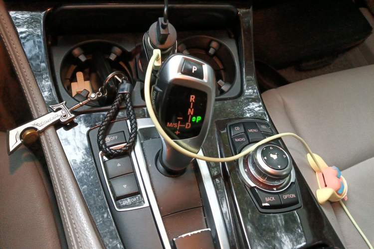 Used BMW 5 Series 2012 530i Sport Touring Gear Lever