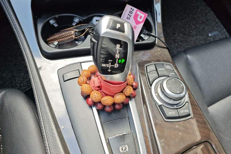 Used BMW 5 Series 2012 523Li Luxury Model Gear Lever