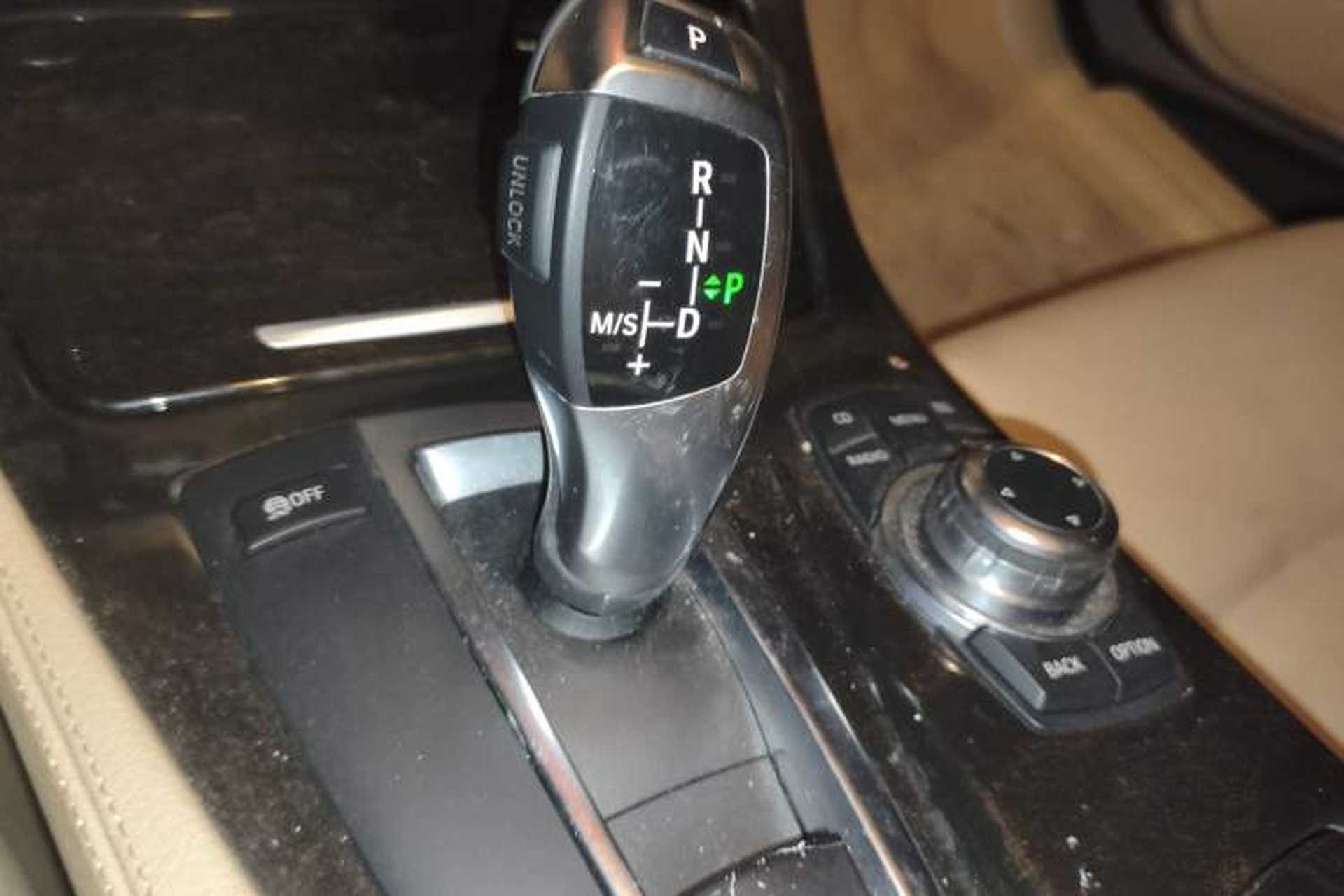 Used BMW 5 Series 2012 523Li Leading Model Gear Lever