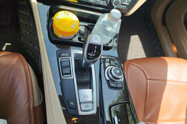 Used BMW 5 Series 2012 535Li Leading Model Gear Lever