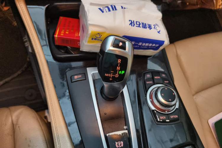 Used BMW 5 Series 2012 523Li Leading Model Gear Lever