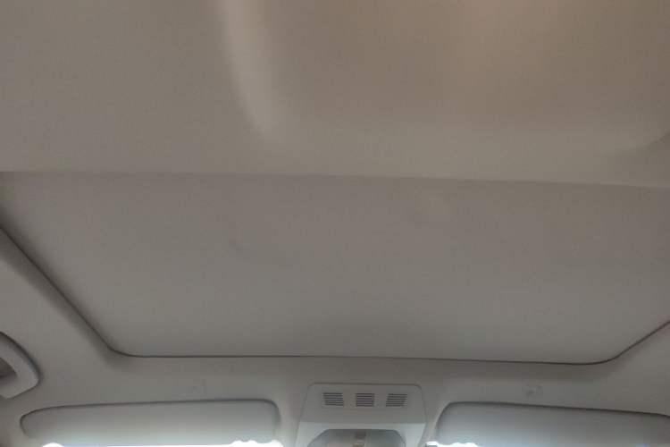 Used BMW 5 Series 2012 520Li Elegant Edition Headliner