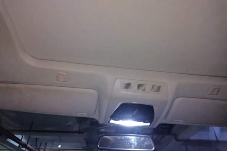 Used BMW 5 Series 2012 520Li Elegant Edition Headliner