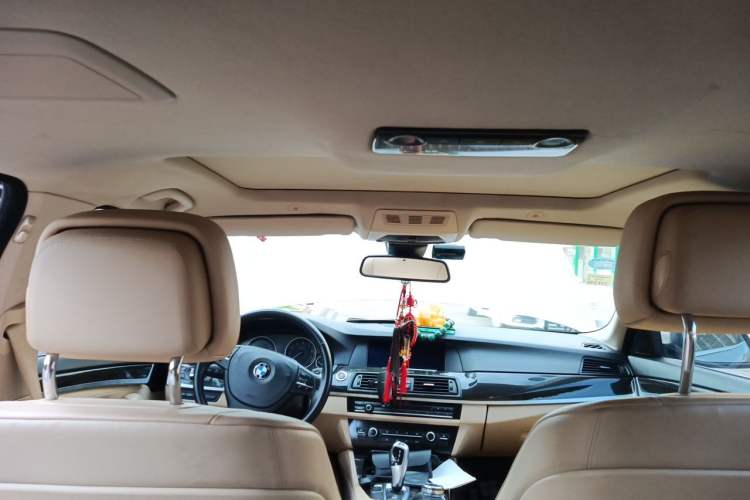 Used BMW 5 Series 2012 530Li Leading Model Headliner