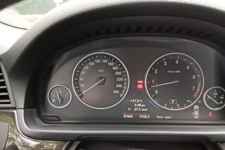 Used BMW 5 Series 2012 530Li Leading Model Instrument Cluster
