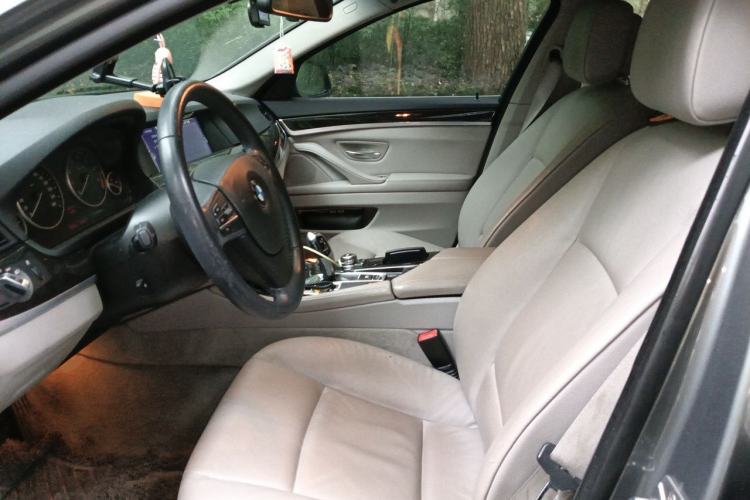 Used BMW 5 Series 2012 530i Sport Touring Left Front Seat