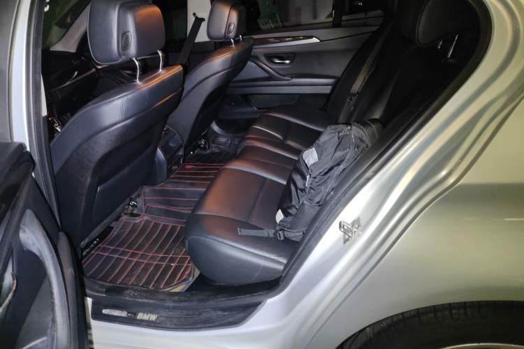 Used BMW 5 Series 2012 530Li Leading Model Left Rear Seat