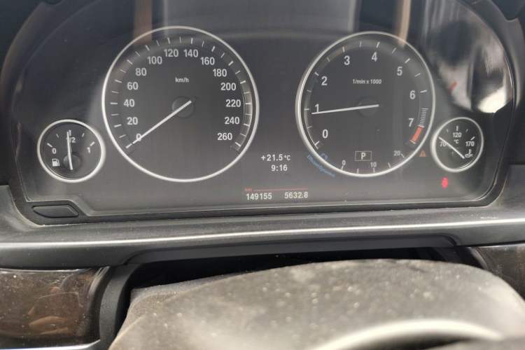 Used BMW 5 Series 2012 523Li Luxury Model Odometer Close Up