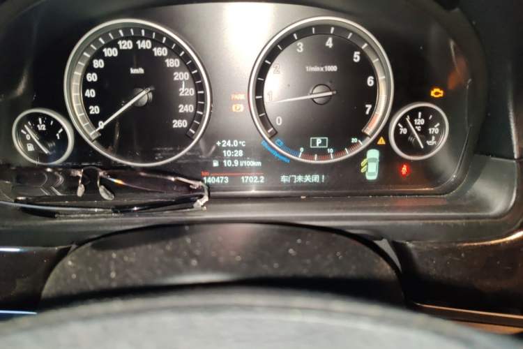 Used BMW 5 Series 2012 523Li Luxury Model Odometer Close Up