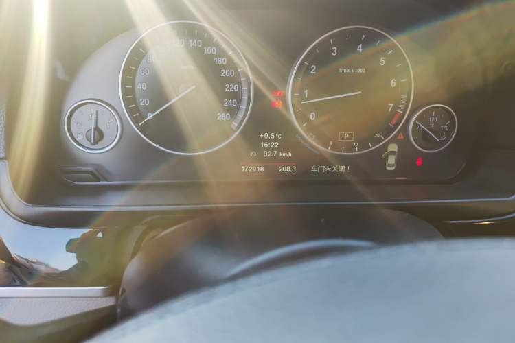 Used BMW 5 Series 2012 523Li Luxury Model Odometer Close Up