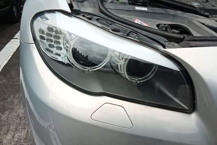 Used BMW 5 Series 2012 530Li Leading Model Right Front Headlight