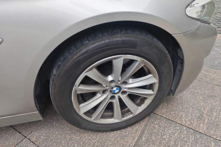 Used BMW 5 Series 2012 523Li Leading Model Right Front Wheel Hub